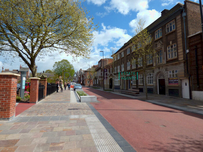 Studio To Rent In Peacock Lane, LE1