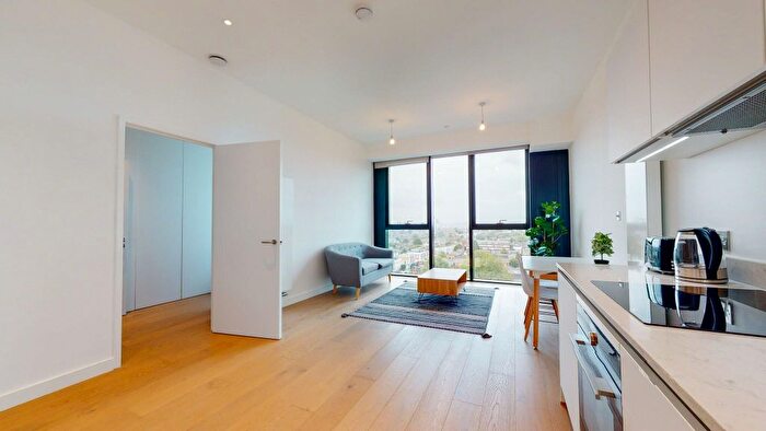 1 Bedroom Flat To Rent In Highgate Hill, London, N19