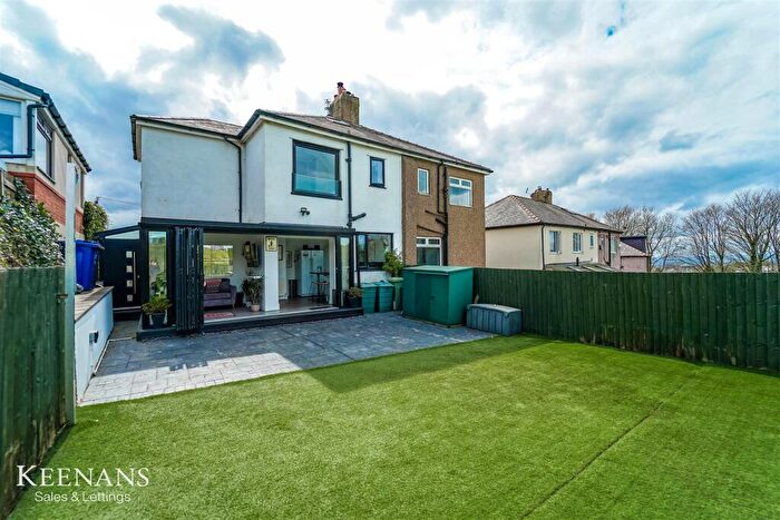 3 Bedroom Semi-Detached House For Sale In Burnley Road, Briercliffe, Burnley, BB10