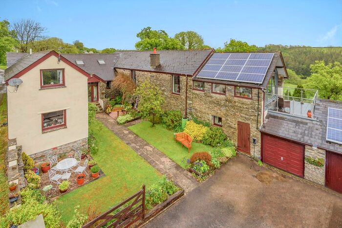 6 Bedroom Barn Conversion For Sale In Harberton, Totnes, TQ9