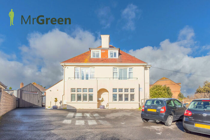 2 Bedroom Apartment To Rent In Warren Edge Close, Bournemouth, BH6