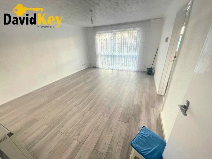 2 Bedroom Flat To Rent In All Saints Close, London, N9