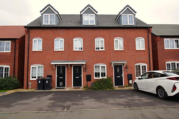 3 Bedroom Town House For Sale In Galba Avenue, Nuneaton, CV11