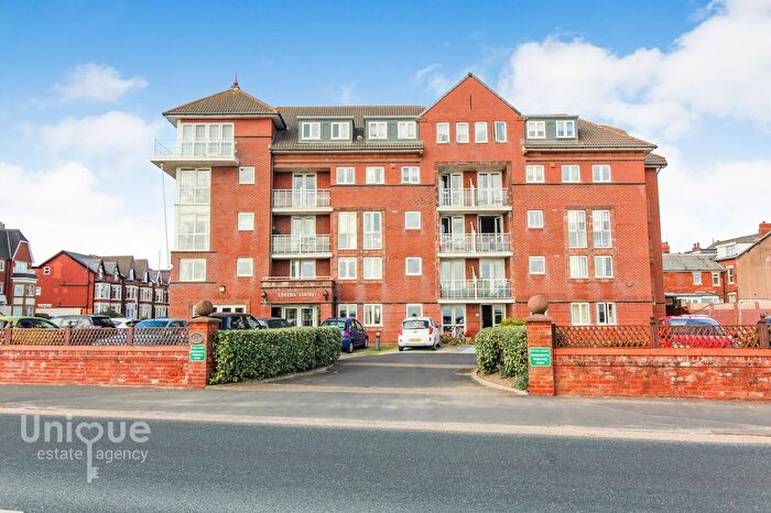 2 Bedroom Flat For Sale In Lystra Court, - South Promenade, Lytham St. Annes, FY8