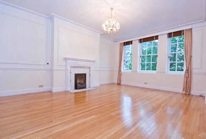 5 Bedroom Flat To Rent In St Mary Abbots Court, Warwick Gardens, W14
