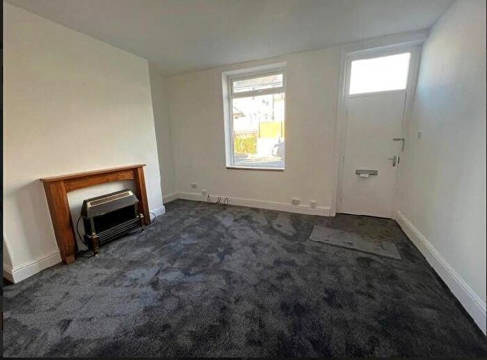 2 Bedroom House To Rent In Devonshire Street, Keighley, BD21