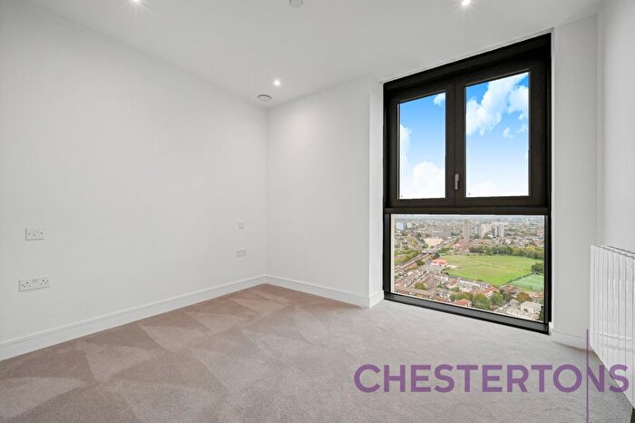 2 Bedroom Property To Rent In Affinity View, Canary Wharf, E16