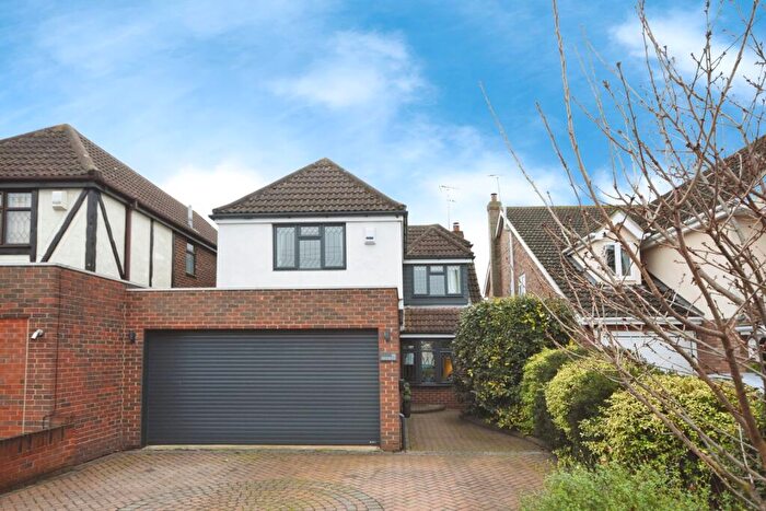 4 Bedroom Detached House For Sale In High Elms Road, Hullbridge, Hockley, Essex, SS5