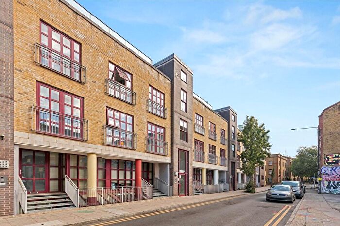 1 Bedroom Apartment For Sale In Quaker Street, London, E1