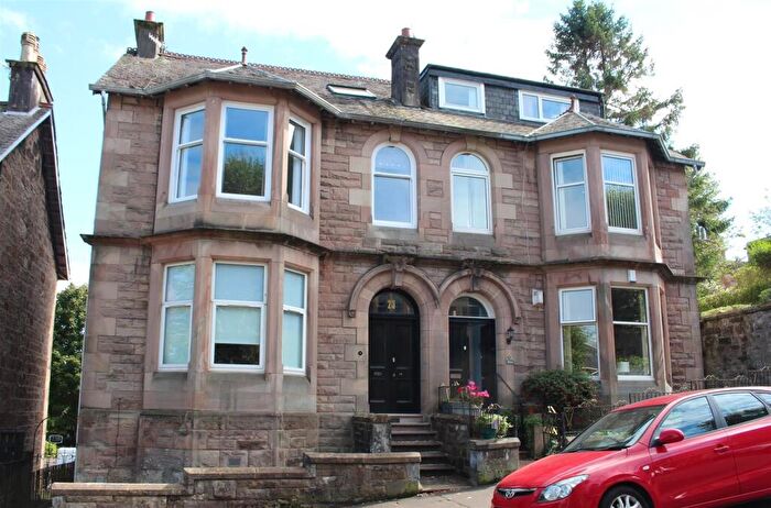 3 Bedroom Flat To Rent In Forsyth Street, Greenock, PA16