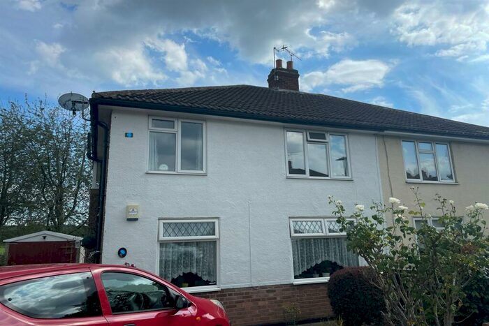 2 Bedroom Apartment To Rent In River Way, Loughton, IG10