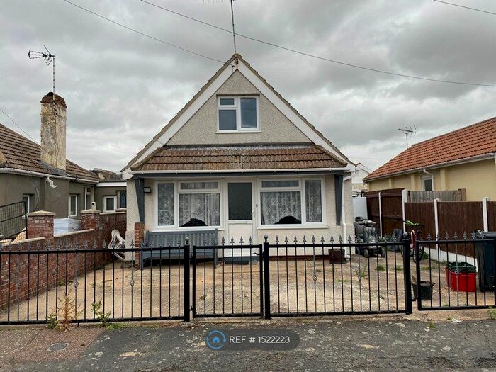 4 Bedroom Detached House To Rent In Flowers Way, Jaywick, Clacton-On-Sea, CO15