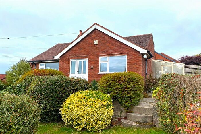 2 Bedroom Detached Bungalow To Rent In Hale View Road, Helsby, Frodsham, WA6