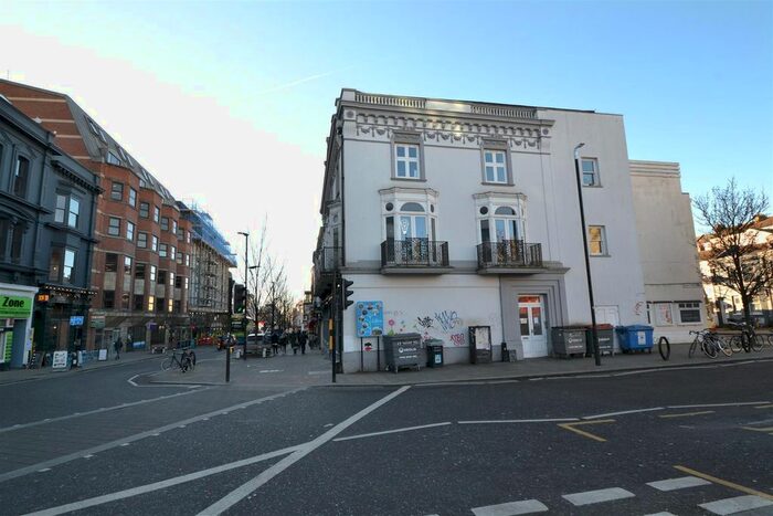 4 Bedroom Flat To Rent In Queens Road, Brighton BN1