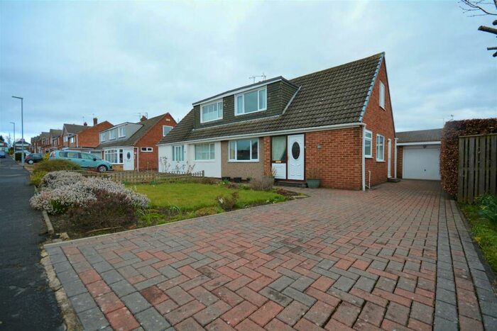 2 Bedroom Semi-Detached Bungalow For Sale In Nottinghamshire Road, Durham, DH1