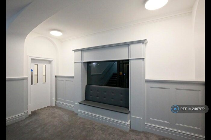 1 Bedroom Flat To Rent In East Parade, Leeds, LS1