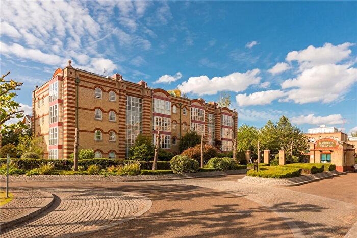 2 Bedroom Flat To Rent In Keble Place, Barnes, SW13