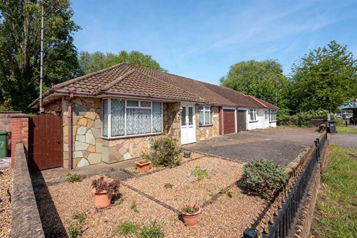 3 Bedroom House For Sale In Mansfield Hill, London, E4