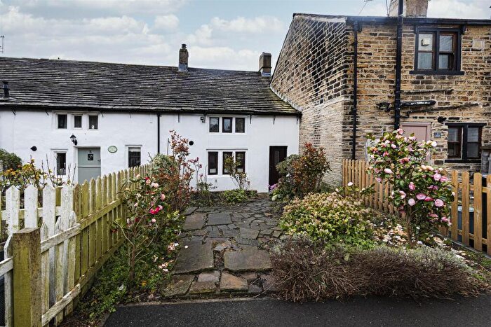 2 Bedroom Cottage For Sale In Shakespeare Buildings, Marsh, Huddersfield, HD1