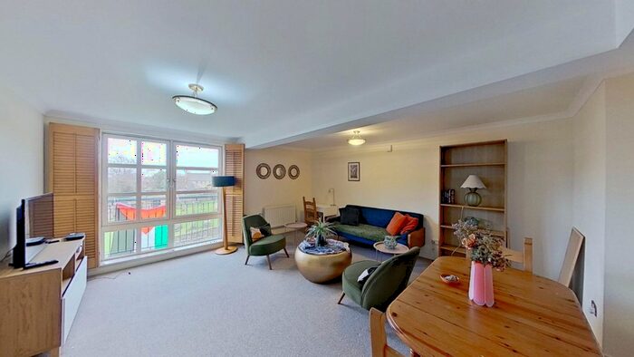 2 Bedroom Flat To Rent In Old Tolbooth Wynd, Edinburgh, EH8