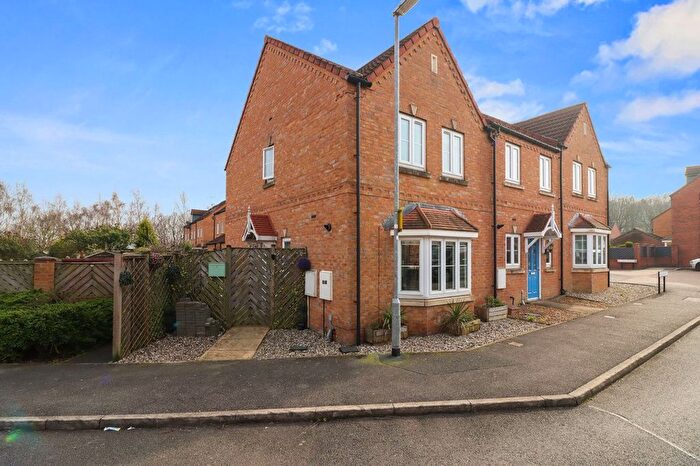 3 Bedroom End Terrace House For Sale In Dovecote, Wombwell, Barnsley, S73