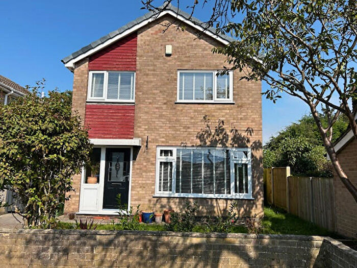 3 Bedroom Detached House To Rent In Hathaway Drive, West Yorkshire, LS14