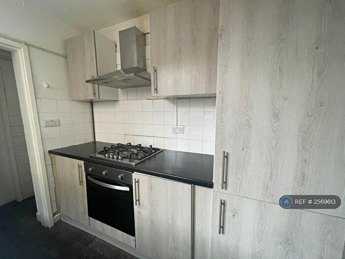 3 Bedroom Terraced House To Rent In Henry Street, Nuneaton, CV11