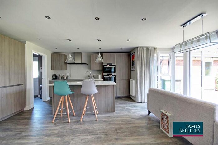 4 Bedroom Detached House For Sale In Marsh Drive, Husbands Bosworth, Lutterworth, LE17