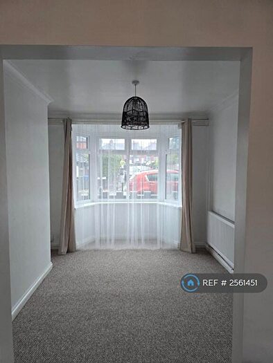 3 Bedroom Semi-Detached House To Rent In Windermere Street, Stoke-On-Trent, ST1