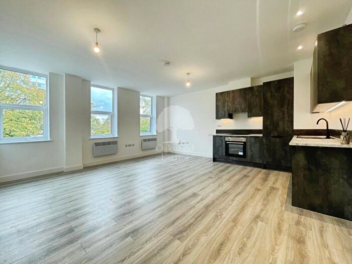 2 Bedroom Apartment To Rent In The Grove, Slough, SL1