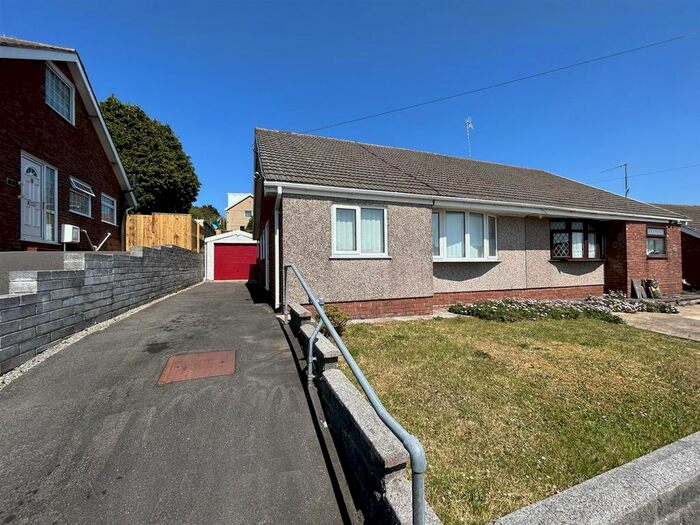 2 Bedroom Semi-Detached Bungalow To Rent In Bryn Siriol, Llanelli, SA14