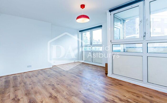 4 Bedroom Apartment To Rent In Tidey Street, Mile End, London, E3