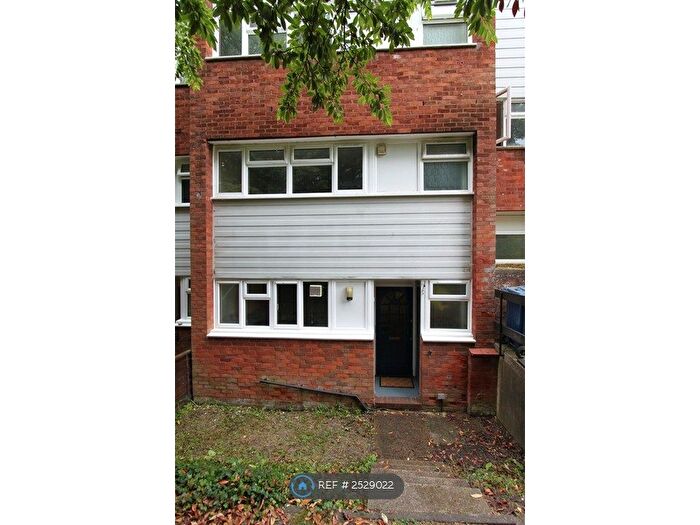 4 Bedroom Terraced House To Rent In Hunters Hill, High Wycombe, HP13