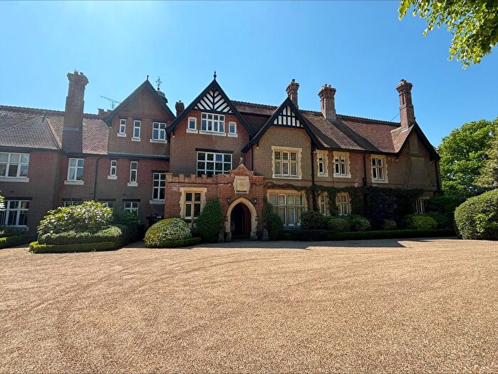 2 Bedroom Flat To Rent In North Frith Park, Tonbridge, TN11