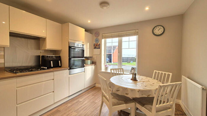 4 Bedroom Detached House For Sale In Nelsons Way, Stockton, CV47