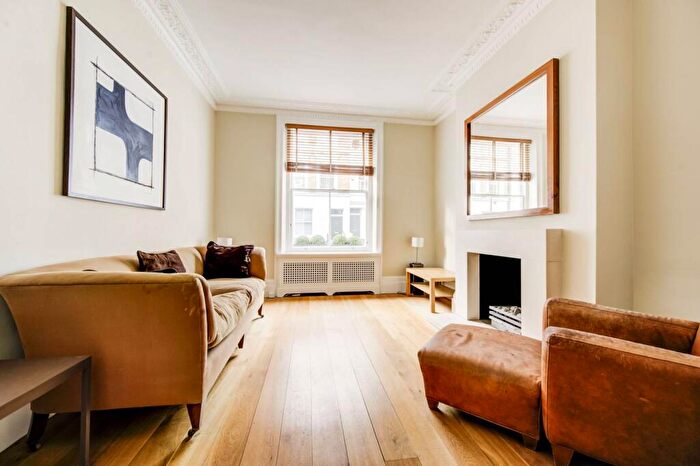 2 Bedroom Maisonette To Rent In Ifield Road, Chelsea, London, SW10
