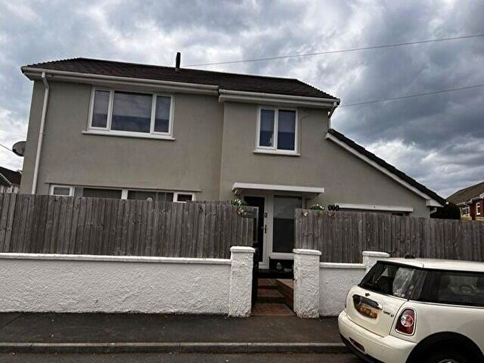 3 Bedroom Detached House For Sale In Derwen Close, Cefn Road, Blackwood, Caerphilly (County Of), NP12