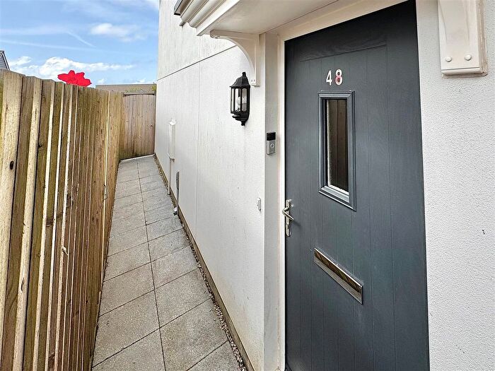 3 Bedroom End Of Terrace House For Sale In Chivilas Road, Camborne, TR14
