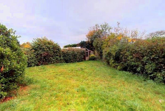 5 Bedroom Property To Rent In Rydal Drive, Bexleyheath, DA7