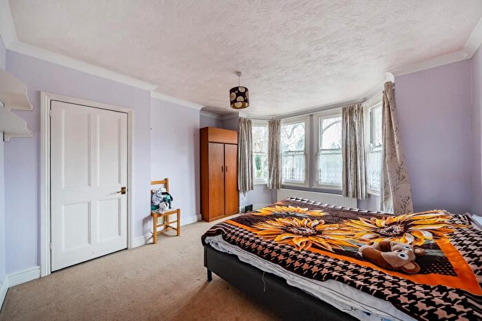 4 Bedroom Detached House For Sale In Reading University / Hospital Borders, Berkshire, RG2