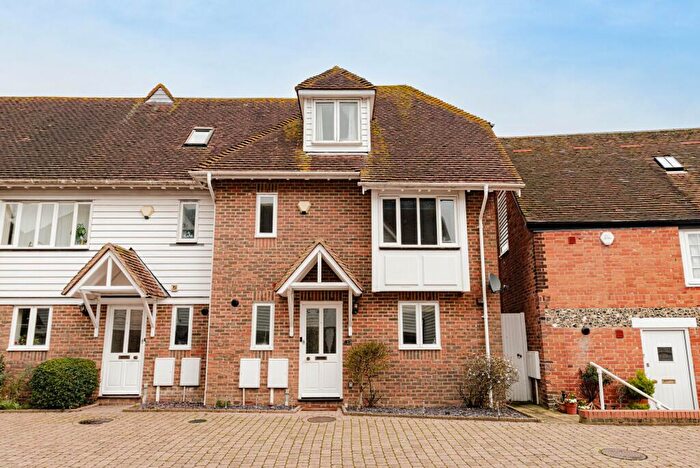 3 Bedroom End Of Terrace House For Sale In The Street, Boughton-Under-Blean, ME13