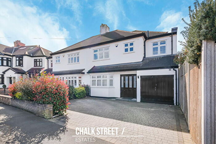 4 Bedroom Semi Detached House For Sale In Repton Avenue, Gidea Park, RM2