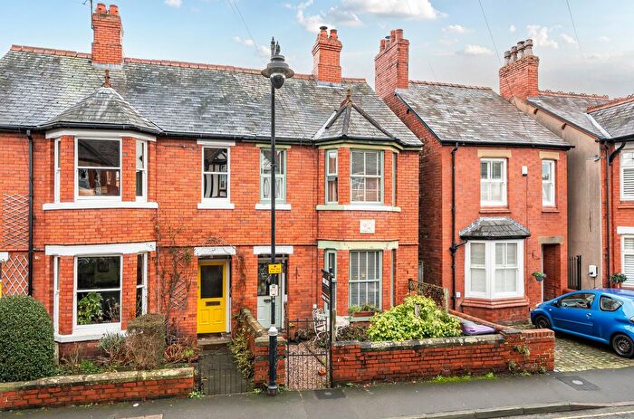 3 Bedroom Semi Detached House For Sale In Roft Street, Oswestry, SY11
