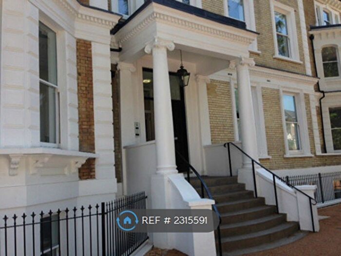 2 Bedroom Flat To Rent In Longwood House, Surbiton, KT6