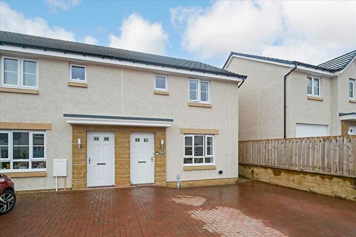 3 Bedroom End Of Terrace House For Sale In Laguna Wynd, Thornton View, East Kilbride, G74