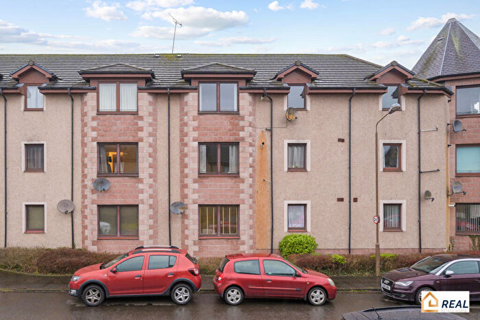 2 Bedroom Flat For Sale In Oliphant Court, FK8