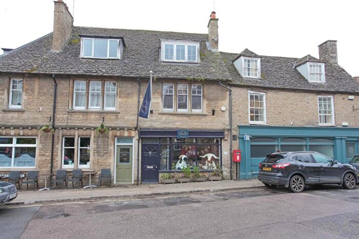 2 Bedroom Property For Sale In Market Street, Charlbury, OX7