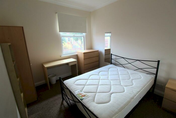 6 Bedroom End Of Terrace House To Rent In King Richard Street, Coventry, CV2