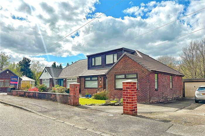 3 Bedroom Semi-Detached Bungalow For Sale In Sunfield Drive, Royton, Oldham, Greater Manchester, OL2