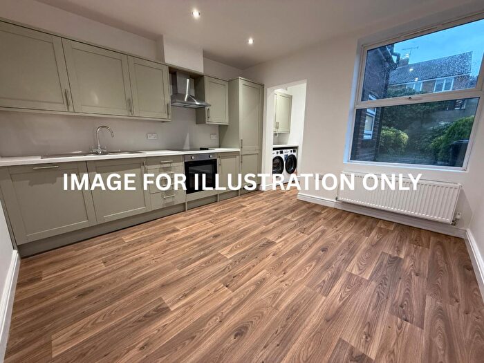 3 Bedroom House To Rent In Woodseats Road, Sheffield, S8
